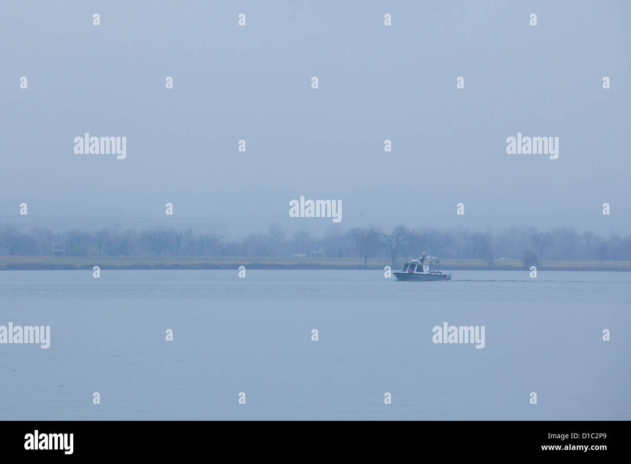 Imbarcazione in condizioni di nebbia Foto Stock