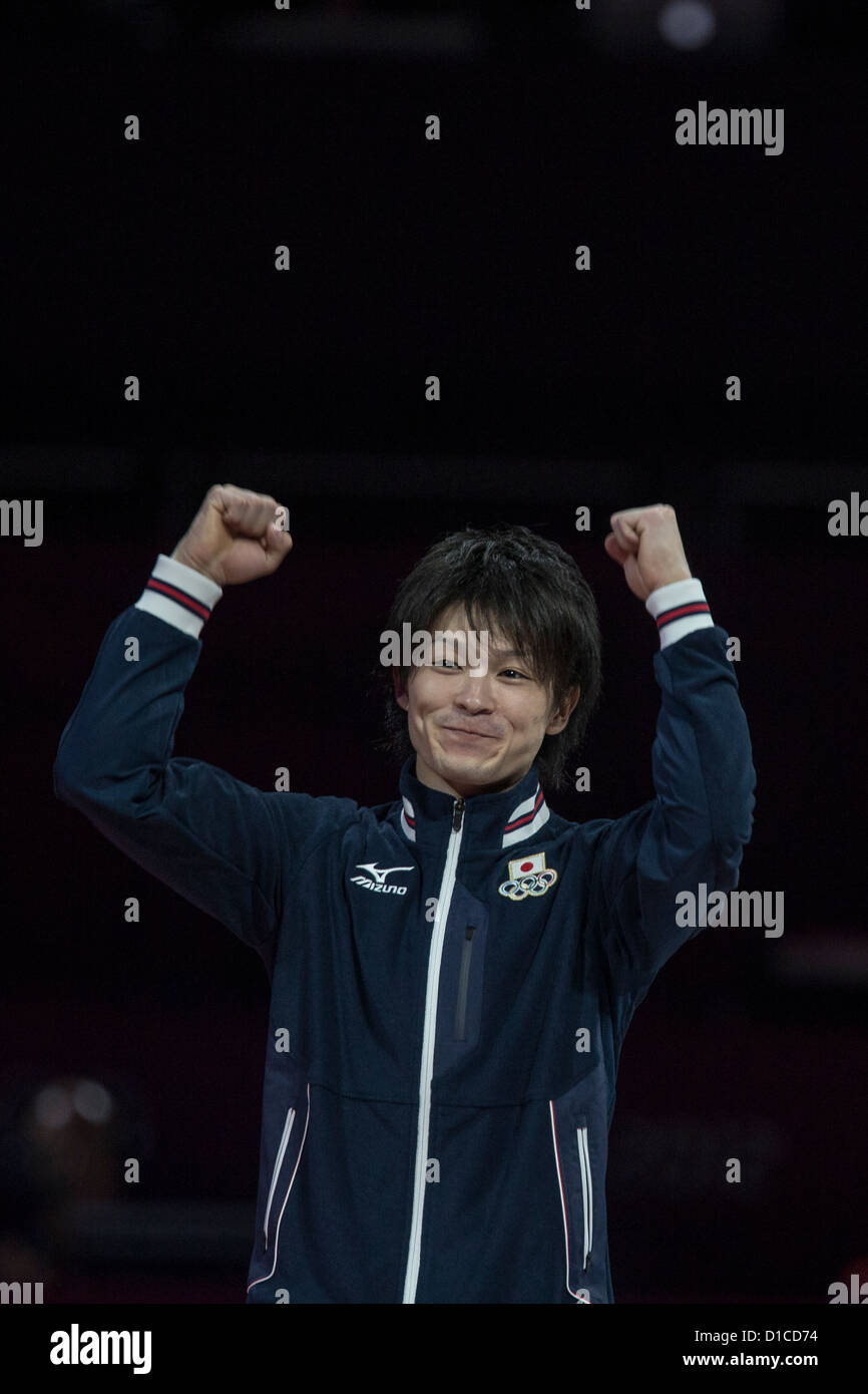 Kohei Uchimura (JPN) oro medlist negli uomini individuale completa al 2012 Olimpiadi estive di Londra, Inghilterra. Foto Stock