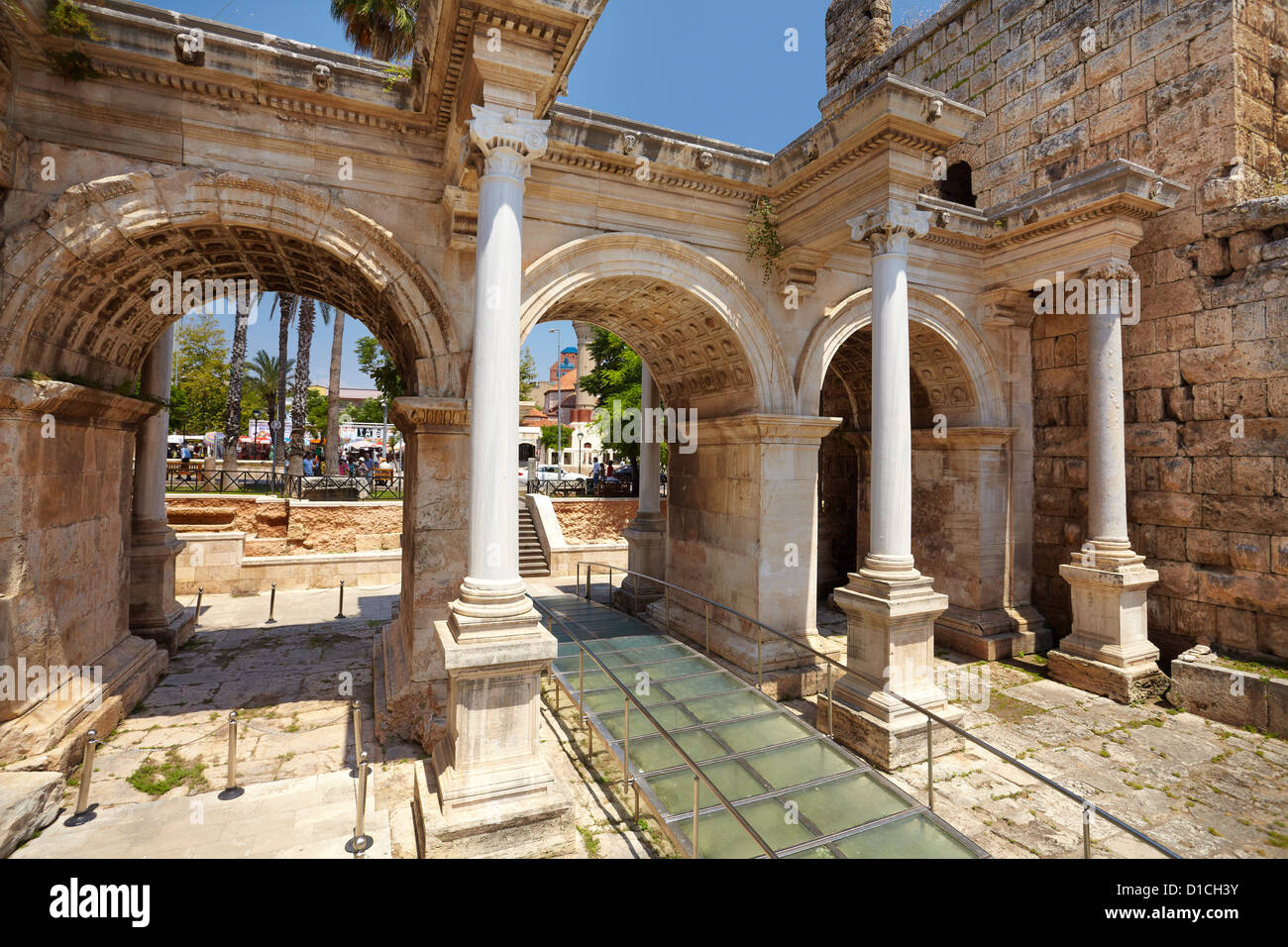 Vista del cancello Hadrian's Turchia Antalya Foto Stock