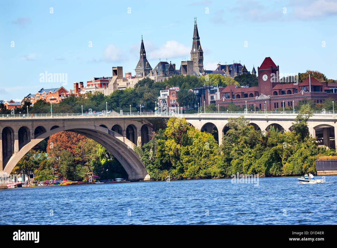 Key Bridge Fiume Potomac della Georgetown University di Washington DC Foto Stock