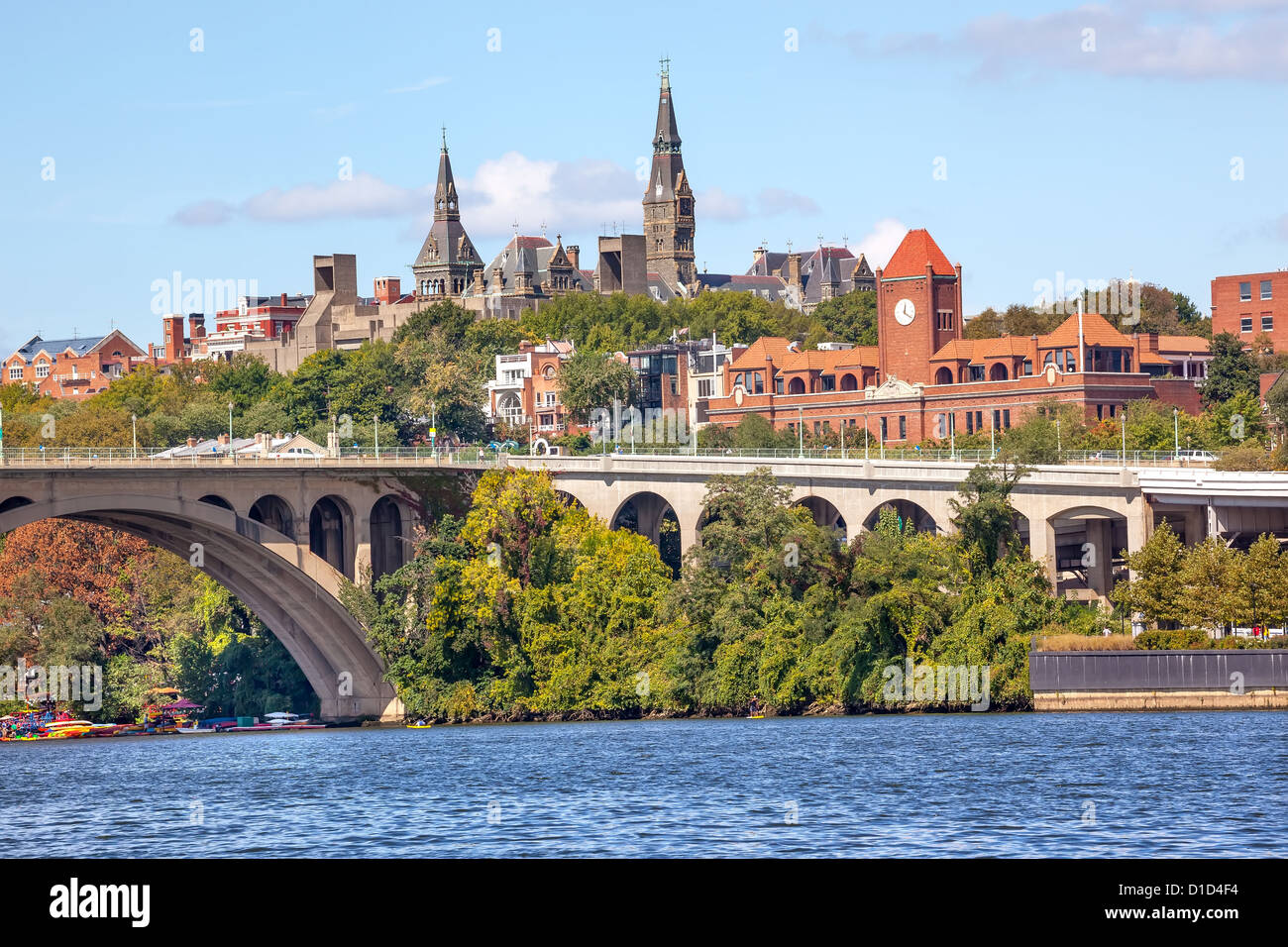 Key Bridge Fiume Potomac della Georgetown University di Washington DC Foto Stock