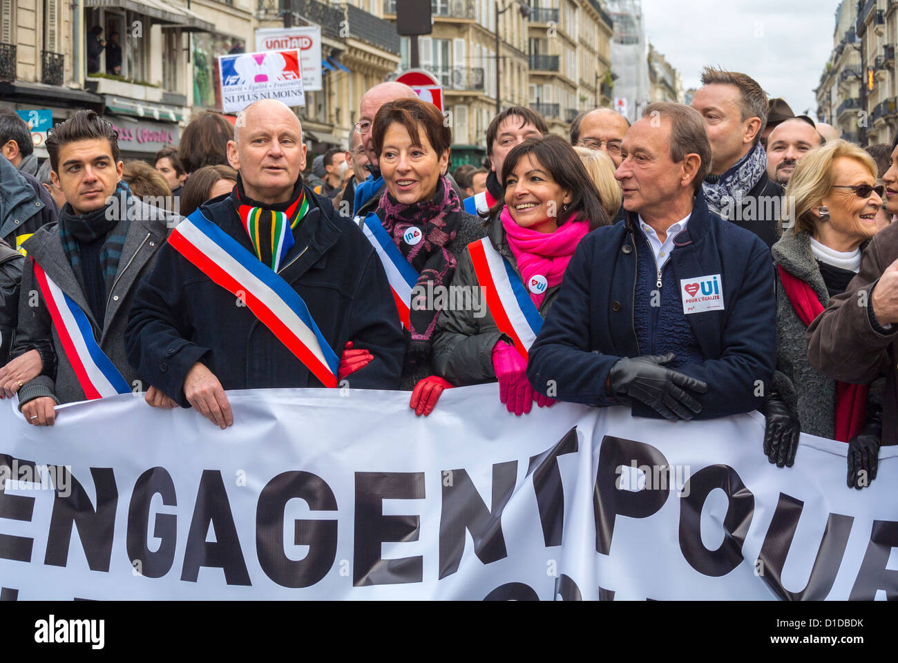 Parigi, Francia, politici francesi, Christope Girard, Ann Hidalgo, Sindaco, Delanoe Marching in Pro-Gay matrimonio dimostrazione, con molti gruppi LGBT, diritti civili marcia di protesta Foto Stock