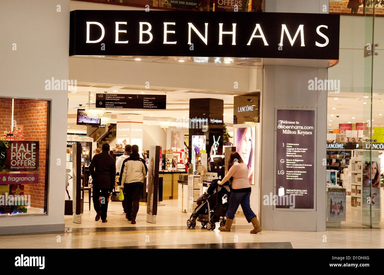 Negozio Debenhams shop, esterno, MK Centre, Milton Keynes, Buckinghamshire REGNO UNITO Foto Stock