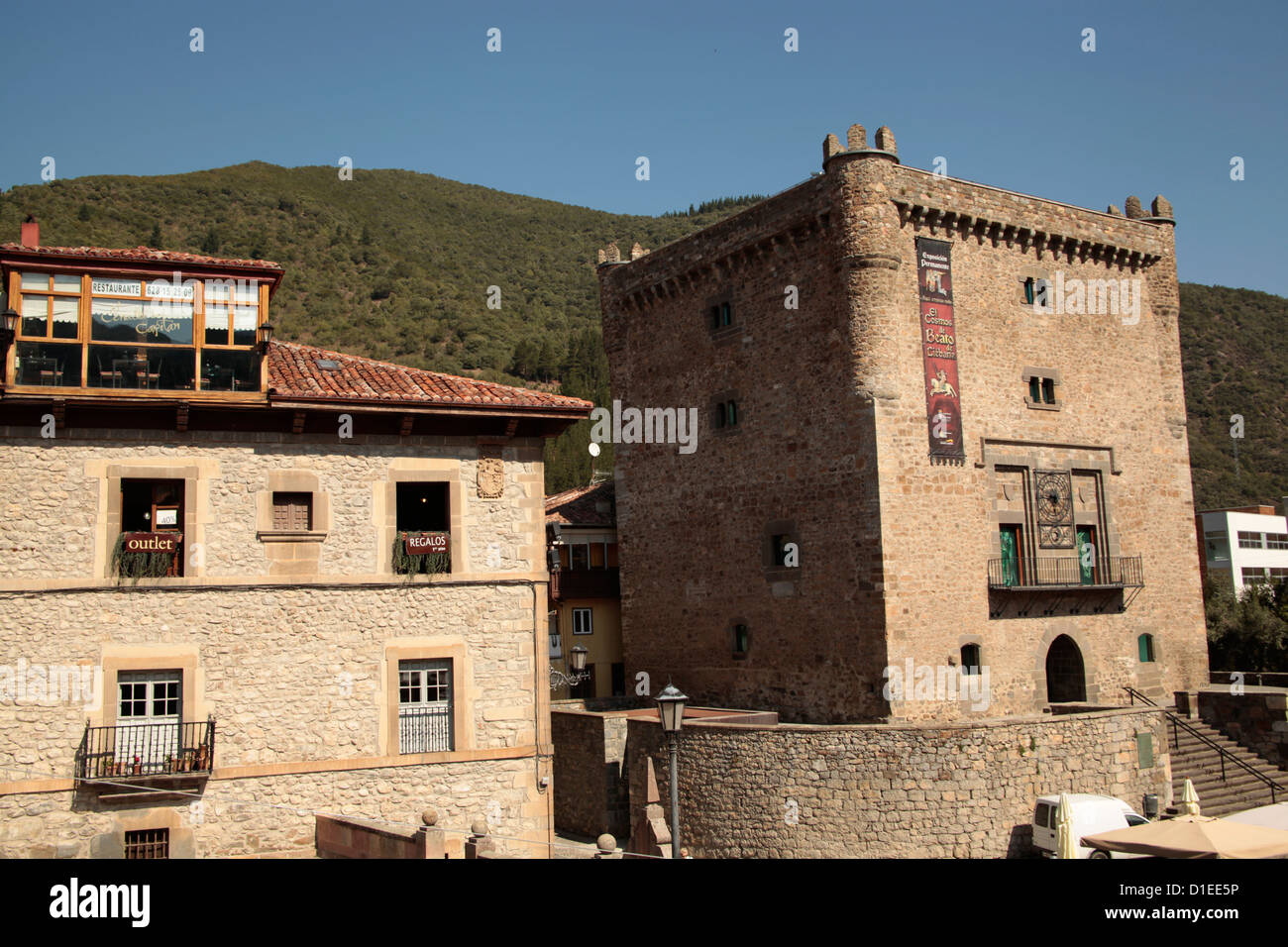 Potes, Picos de Europa, Cantabria, Spagna, Europa Foto Stock