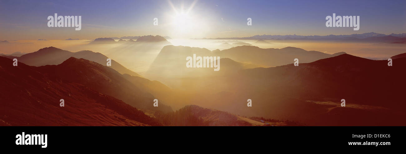 Sunrise al Hinteres Sonnwendjoch, Tirolo, Austria Foto Stock