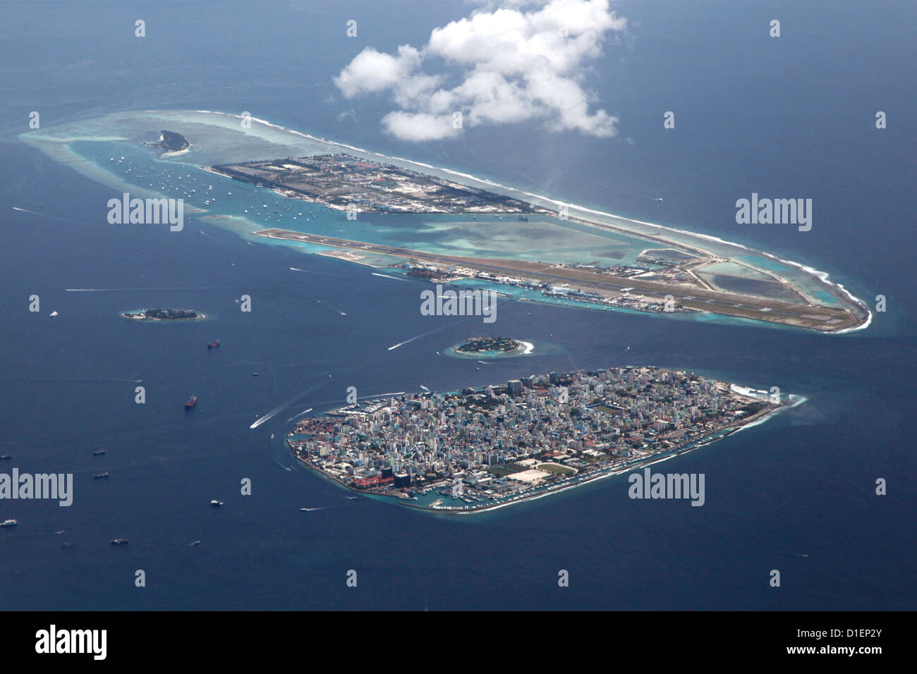 Maschio con airport isola, Maldive, foto aeree Foto Stock