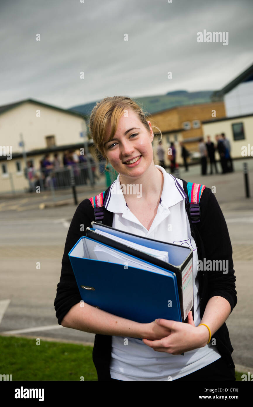 CARI LAGO, ragazza di testa, 6 formano un livello studente, Ysgol Bro Pedr scuola, Lampeter, Ceredigion, Wales UK Foto Stock