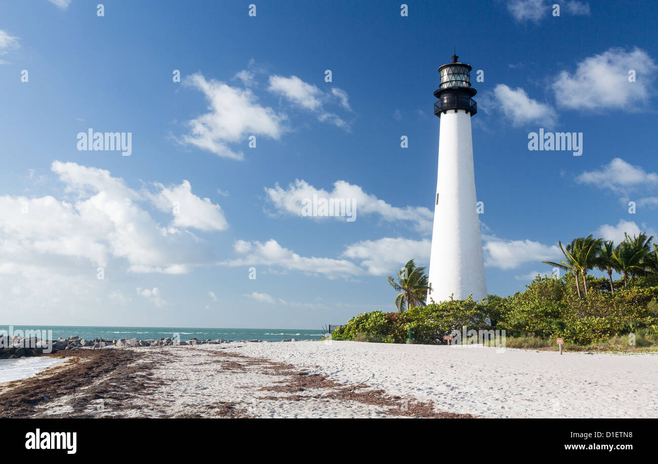 Cape Florida Lighthouse in Bill Baggs del Parco Statale di Key Biscayne, Florida, Stati Uniti d'America Foto Stock