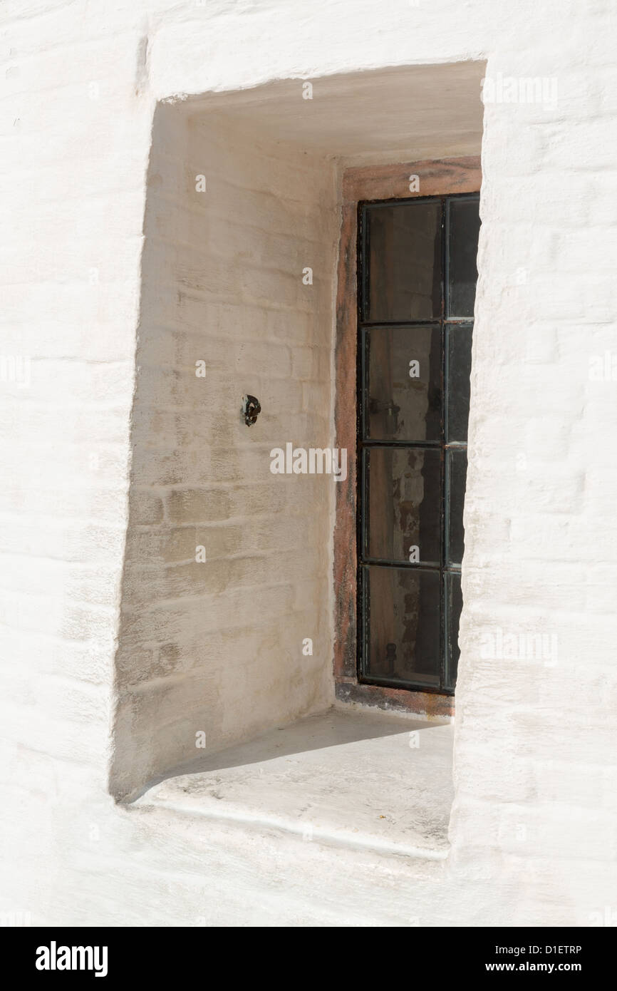 Impostare la finestra in pareti spesse di Cape Florida Lighthouse in Bill Baggs del Parco Statale di Key Biscayne Florida Foto Stock
