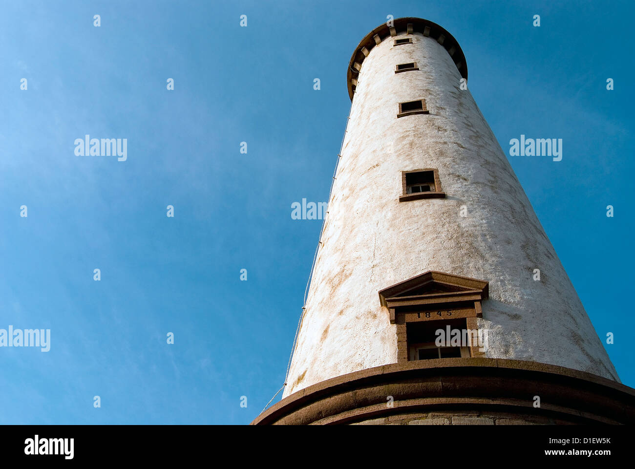 Il Lighthouse Långe Erik (Tall Erik) è situato a nord di Capo di Öland Foto Stock