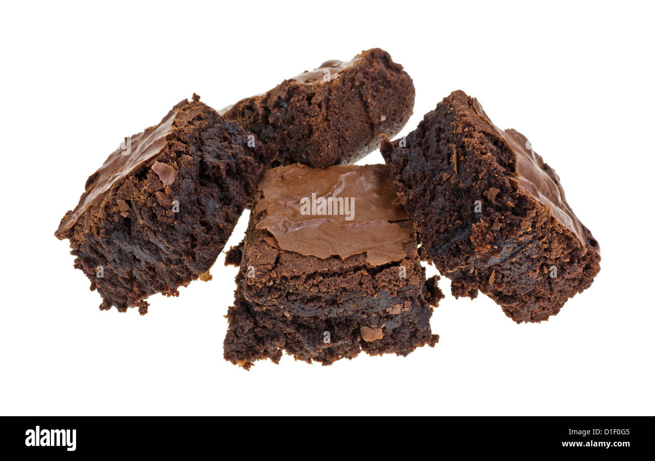 Diversi fatti in casa brownie al cioccolato su uno sfondo bianco. Foto Stock