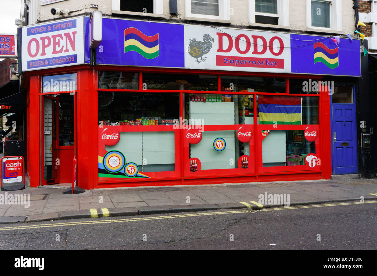 Il Dodo supermercato in Frith Street, Soho, Londra. Foto Stock