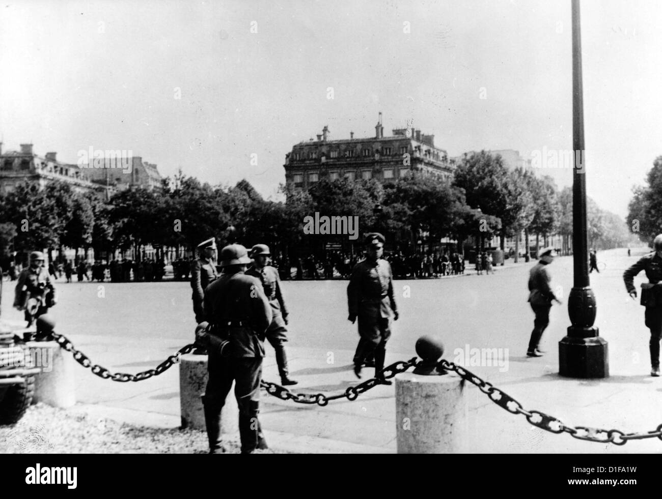 Le truppe tedesche invadono Parigi nel giugno 1940. Fotoarchiv für Zeitgeschichte Foto Stock