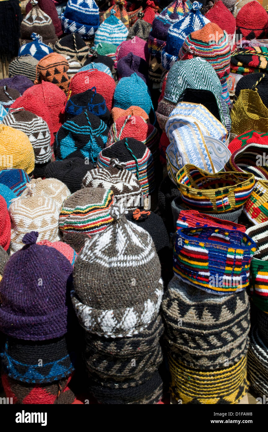 Cappelli Marocchini Lavorati A Maglia Immagini e Fotos Stock - Alamy