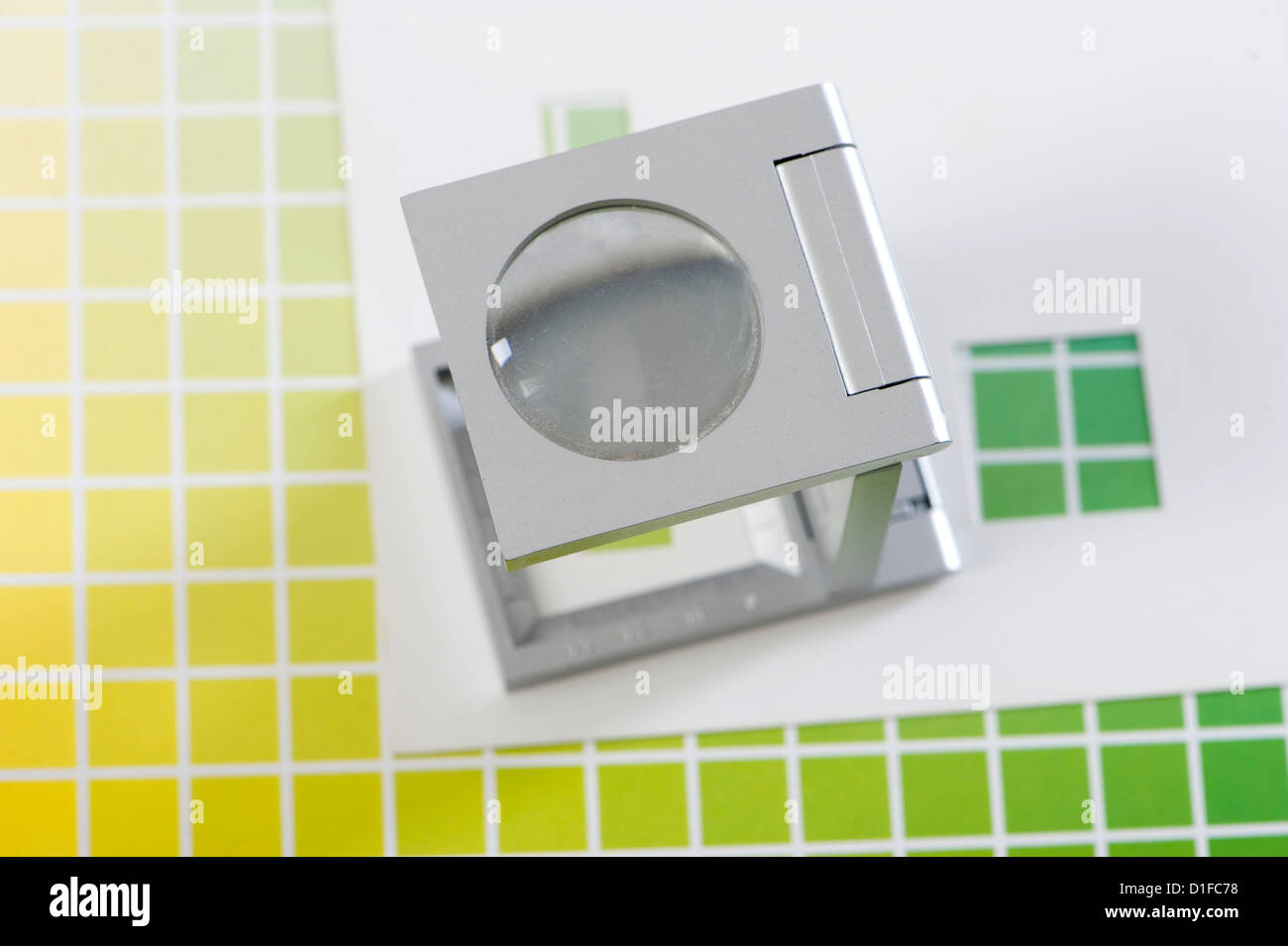 Biancheria tester sul diagramma dei colori Foto Stock