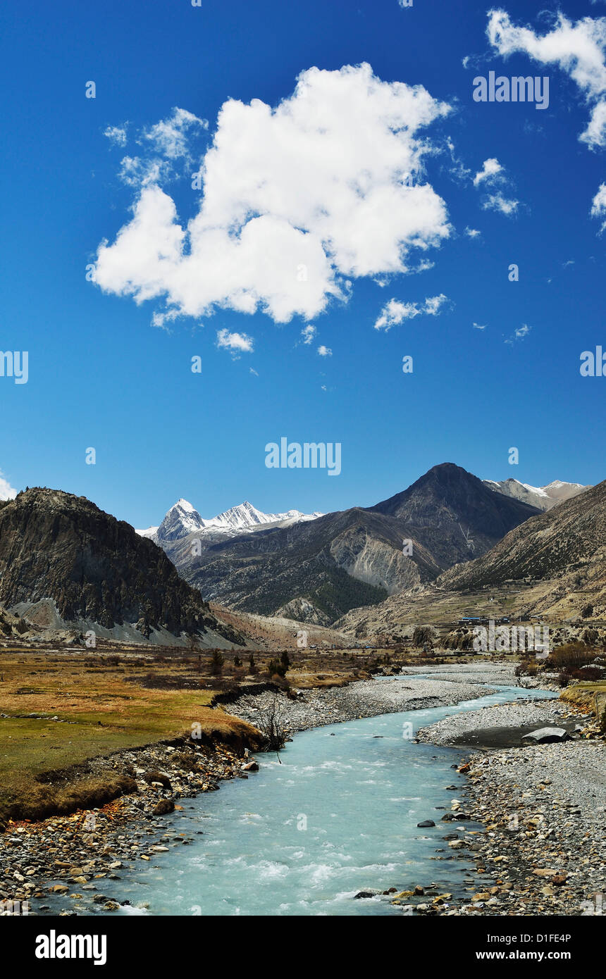 Marsyangdi River Valley, Annapurna Area di Conservazione, Gandaki, Regione Occidentale (Pashchimanchal), Nepal, Himalaya, Asia Foto Stock