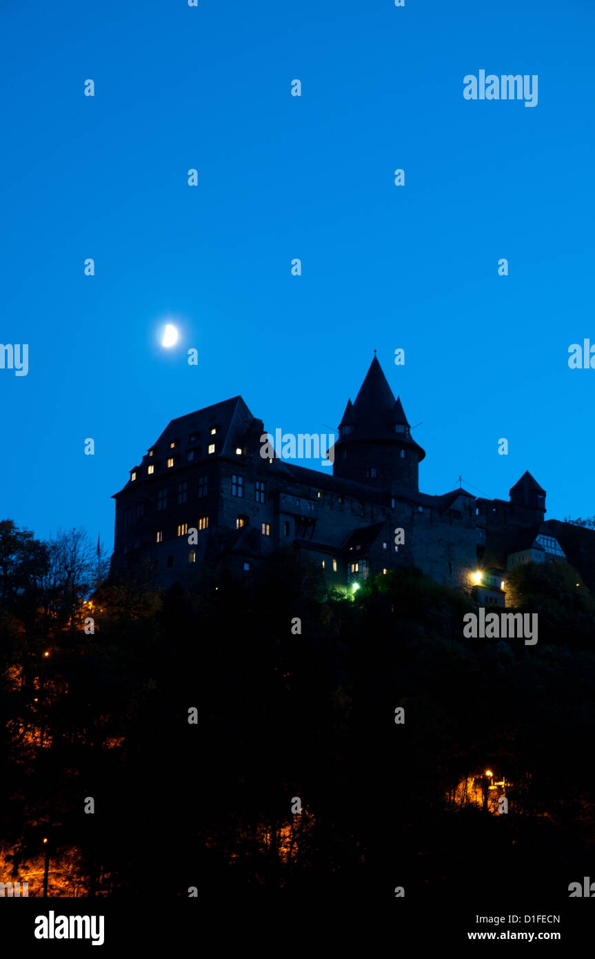 Castello tedesco al chiaro di luna, Renania Foto Stock