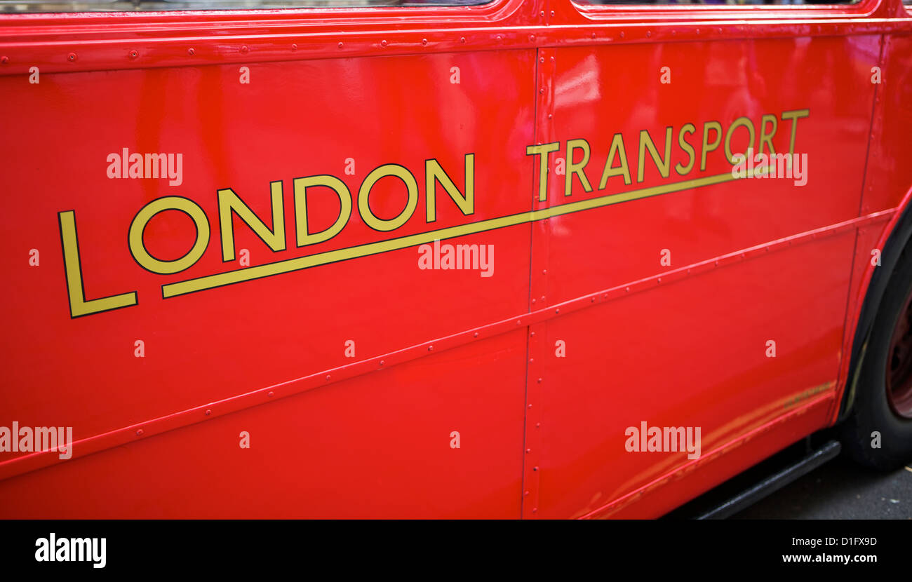 Trasporti di Londra, rosso London bus (route master), London, Regno Unito Foto Stock