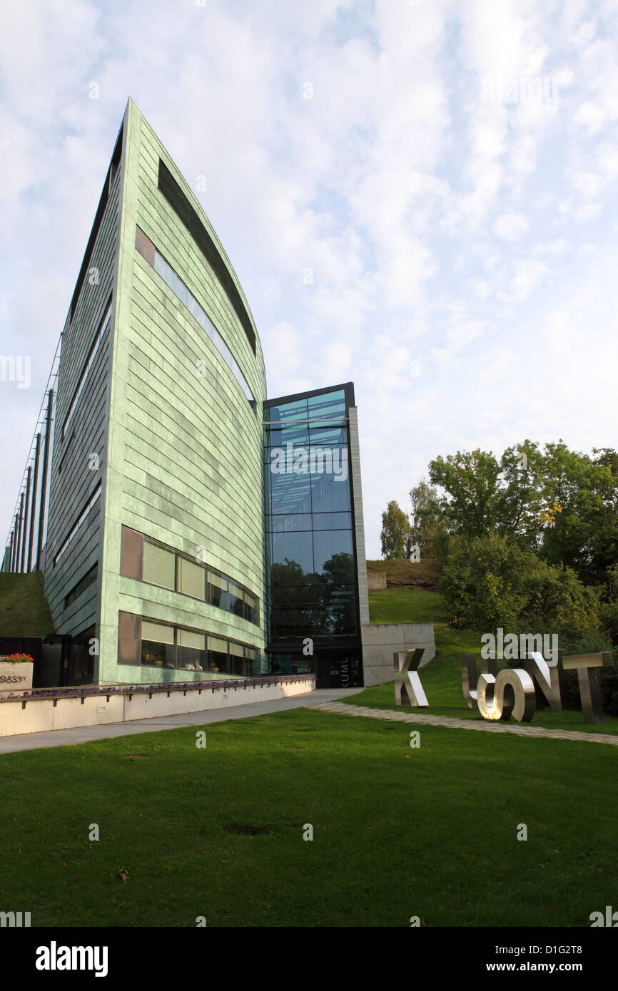 Il KuMu Art Museum (Eesti Kunstimuuseum), progettato da Pekka Vapaavuori, Tallinn, Estonia, Europa Foto Stock