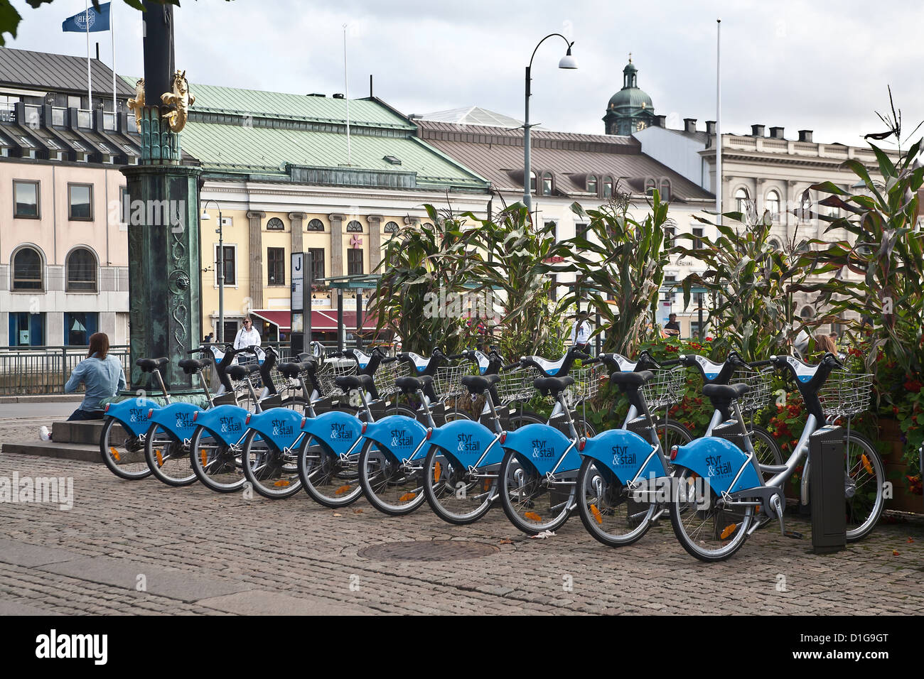 STYR & STÄLL - Noleggiare una bici in città. Noleggio di biciclette della stazione di Göteborg, Svezia Foto Stock