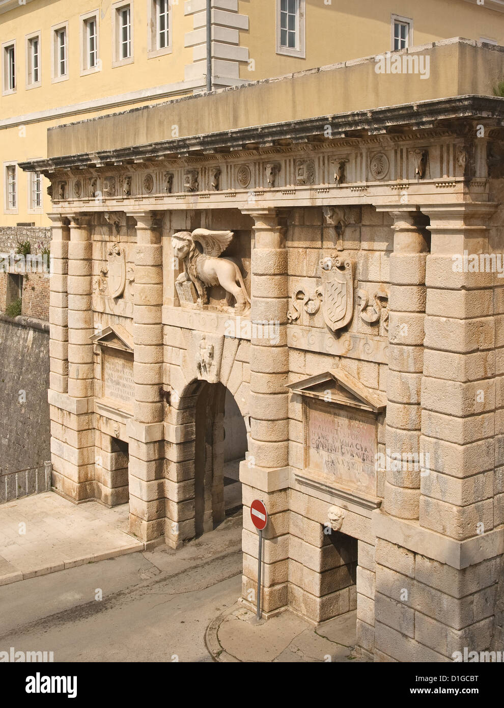 Elk192-2014v Croazia, Dalmazia, Zadar, Town Gate 1543 Foto Stock