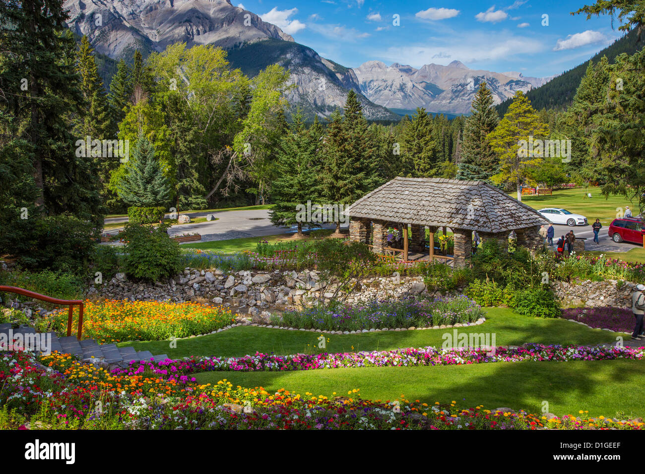 Cascata di giardini nel Parco Nazionale di Banff in città di Banff nelle Montagne Rocciose Canadesi in Alberta Canada Foto Stock