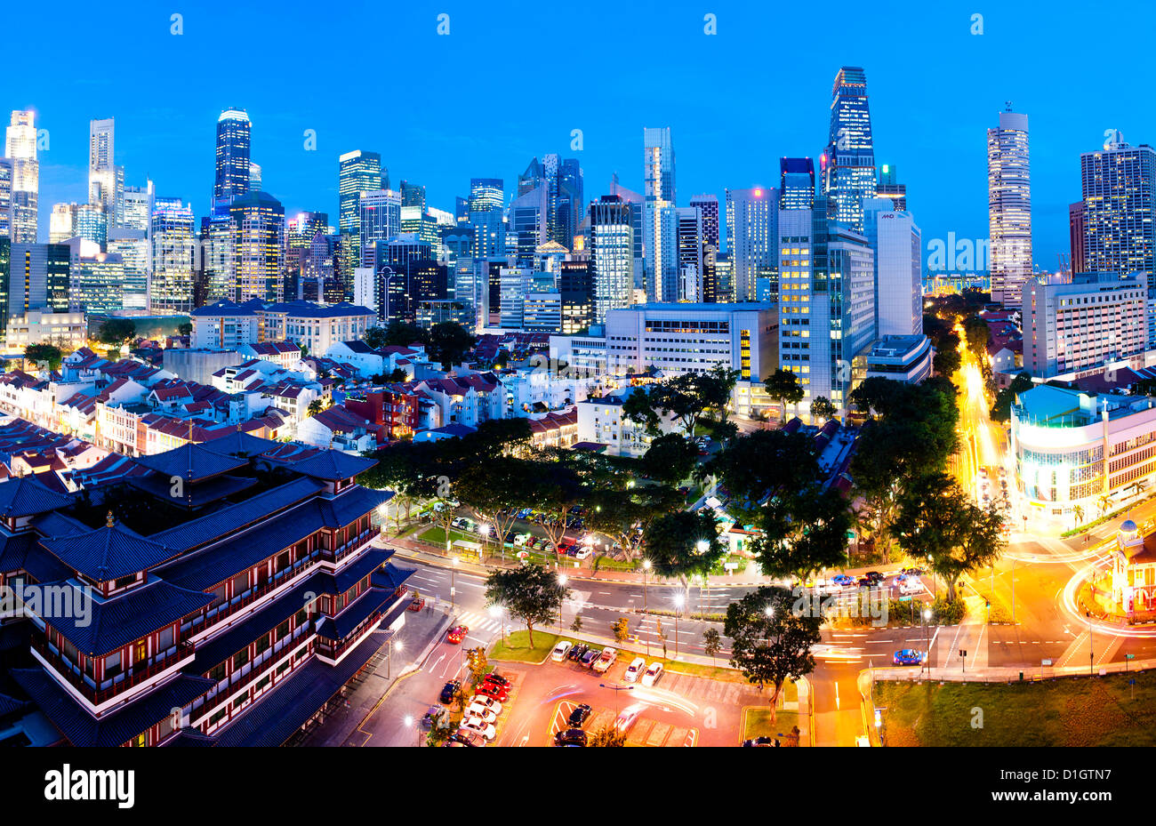 Il Dente del Buddha reliquia del tempio e il Quartiere Centrale degli Affari (CBD), Chinatown, Singapore, Sud-est asiatico, in Asia Foto Stock