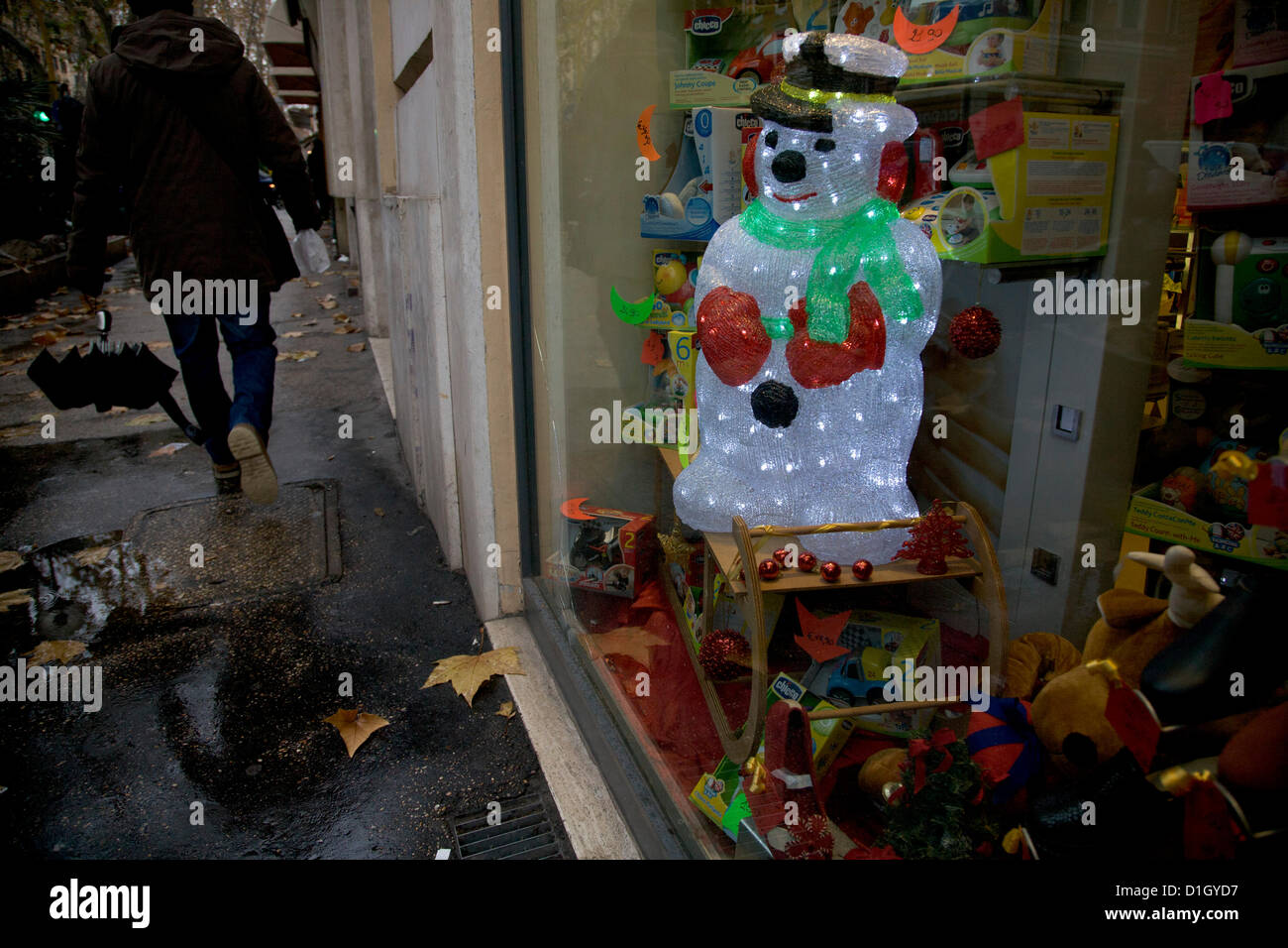 21 Dicembre 2012 Roma Italia. Roma si prepara a celebrare il Natale nonostante l'economia italiana in difficoltà a causa dell'euro crisi finanziaria Foto Stock