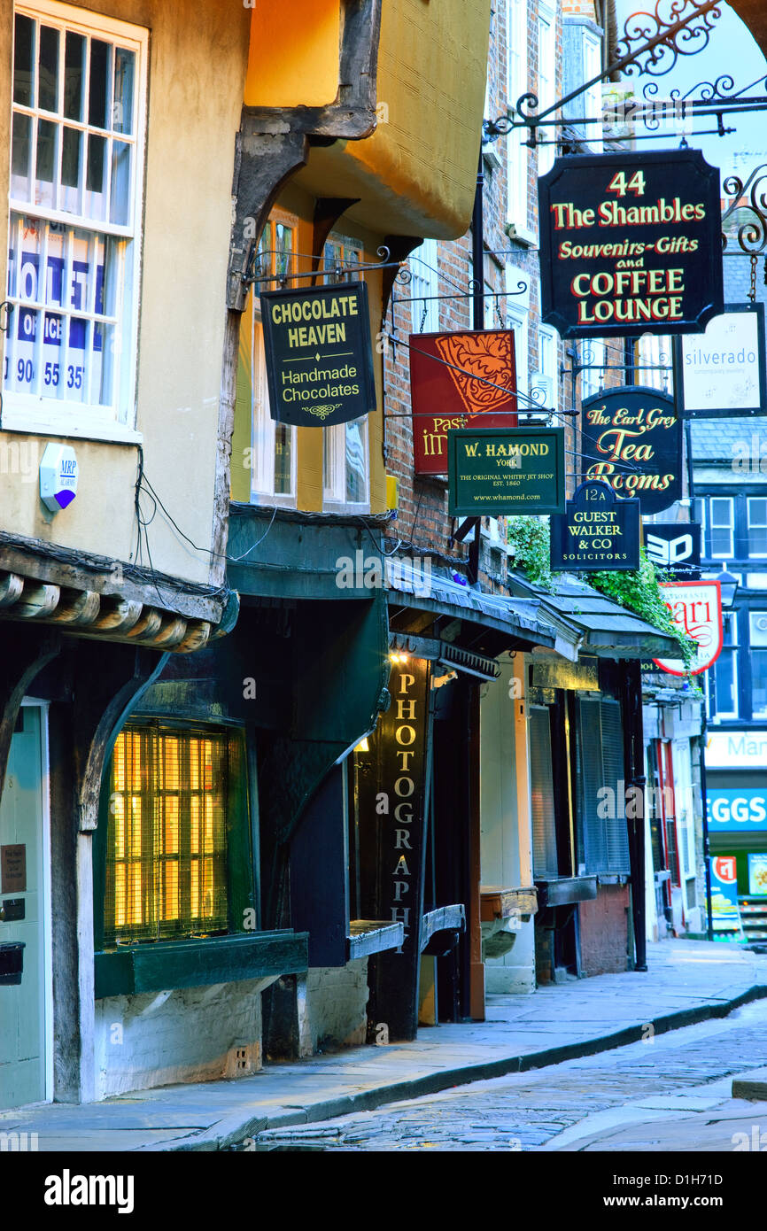 Il Caos York Yorkshire Inghilterra al crepuscolo Foto Stock