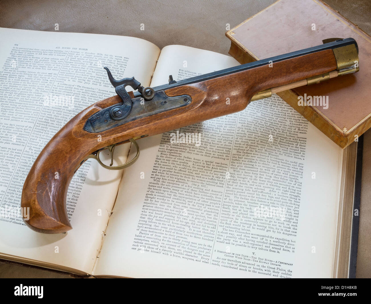 Pistola Flintlock, circa ottocento, Still Life Foto Stock