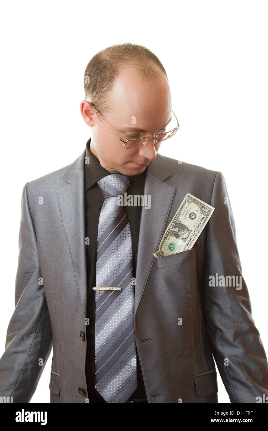 Ritratto di bel giovane uomo d affari che indossa cravatta ed occhiali tenere il dollaro nelle mani su sfondo bianco. Più di questa serie Foto Stock