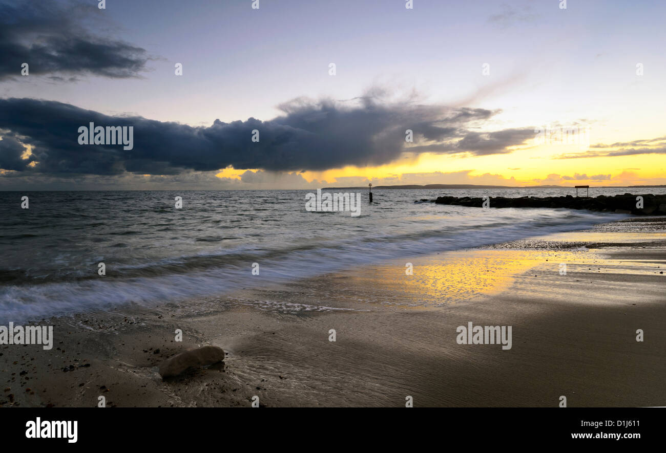 La spiaggia di testa Hengistbury vicino a Christchurch in Dorset. Foto Stock