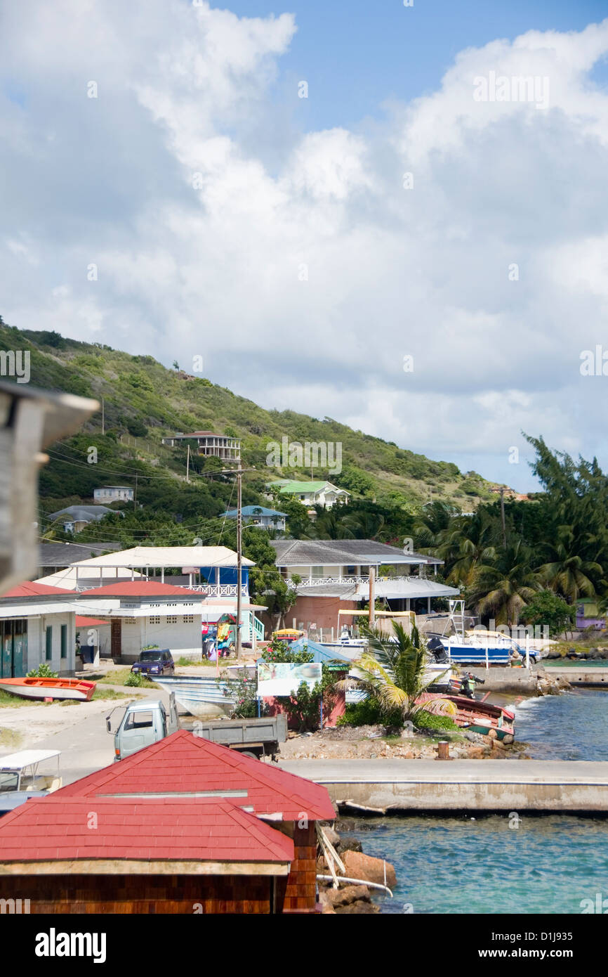 Il paesaggio dei Caraibi casa tipica architettura Clifton Union Island Saint Vincent e Greanadines Union island Saint Vincent Gre Foto Stock