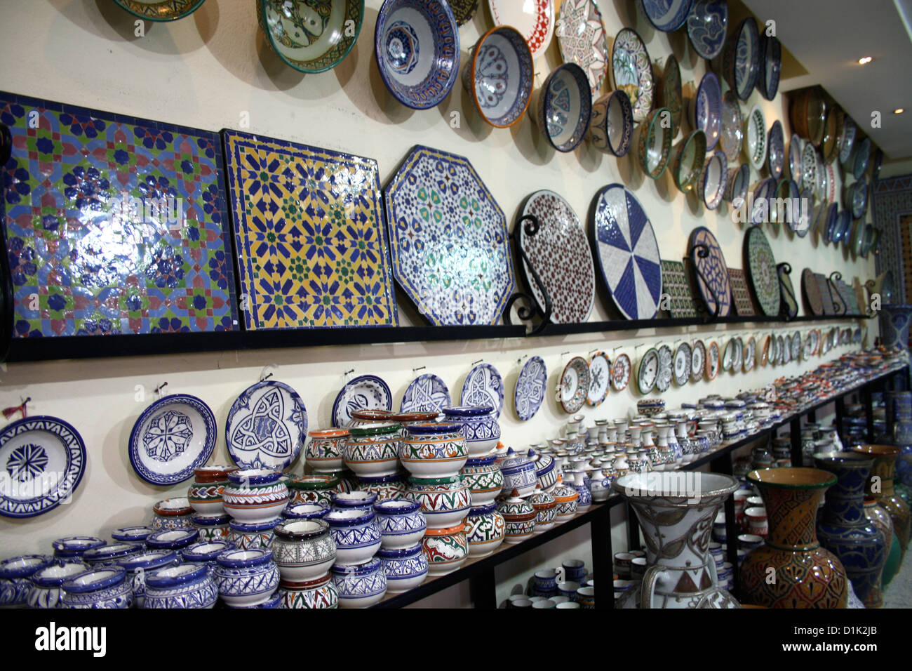 Pentole in vendita a Fes, Marocco Foto Stock