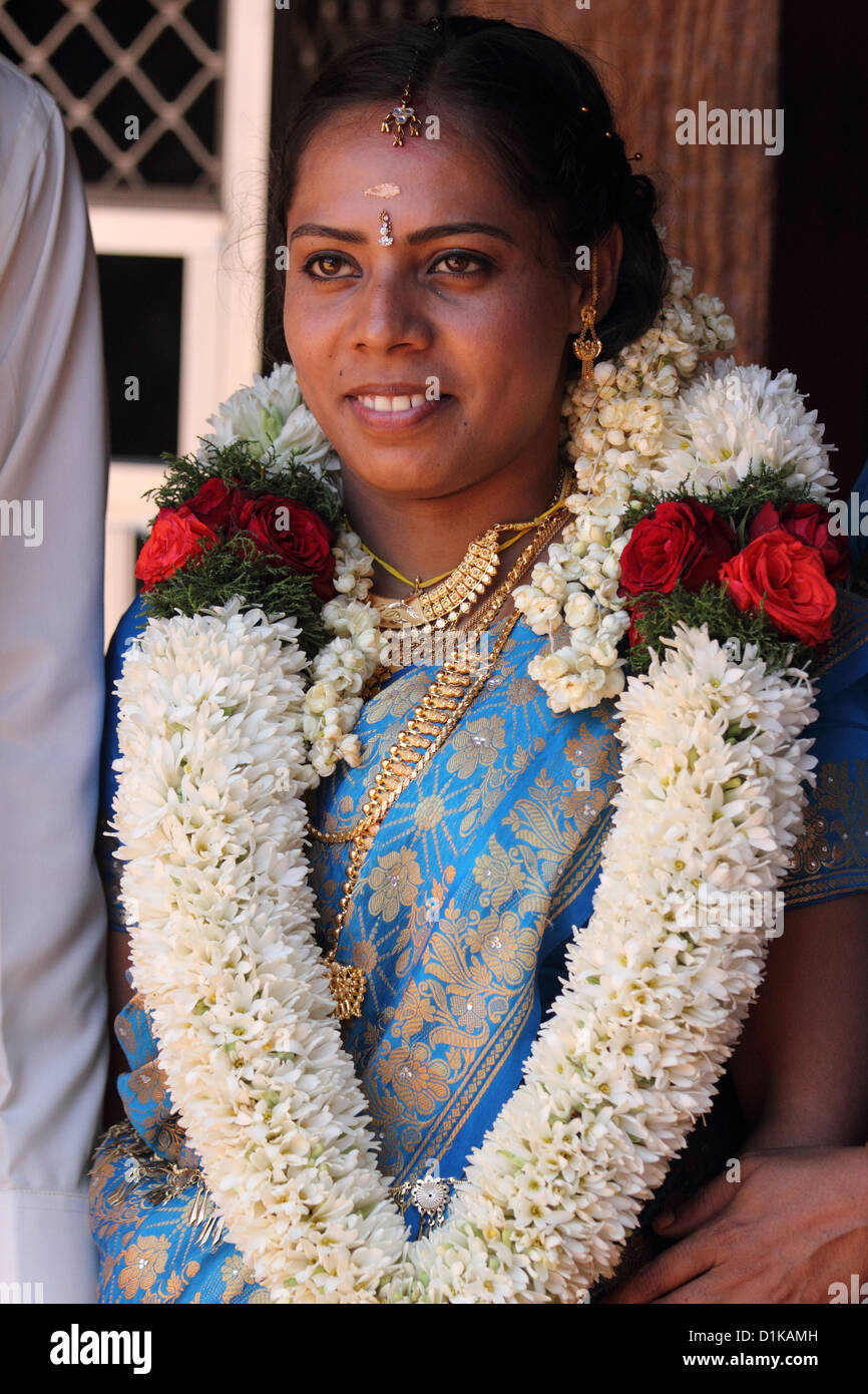 Una sposa indù al suo matrimonio nel distretto di Alleppey Kerala. Foto Stock