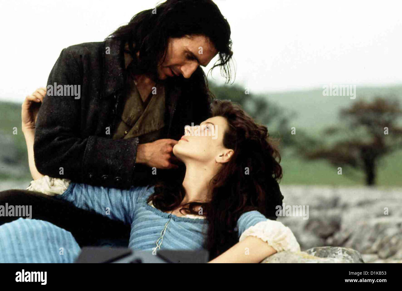 Stuermische Leidenschaft Emily Bronte di Wuthering Heights Juliette Binoche, Ralph Fiennes Cathy (Juliette Binoche) liebt Foto Stock