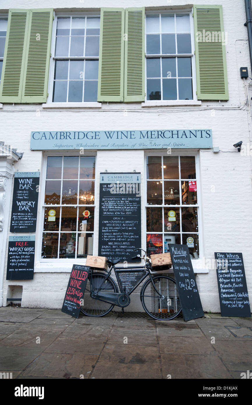 Il vino di Cambridge Company shop in Kings Parade Cambridge Regno Unito Foto Stock