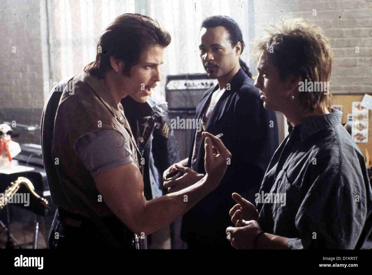 Eddie Wilson Lebt Eddie incrociatori Ii: Eddie vive!!! Michael Pare Eddie (Michael Pare,l) wird Mitglied in einer jungen, noch Foto Stock