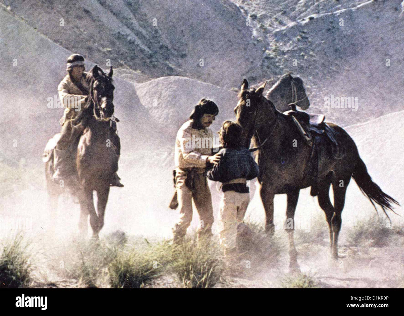Terra Chatos Chato's Land Charles Bronson Der Chato Apache (Charles Bronson ,m) flieht, nachdem er einen Sheriff getoetet hat. Foto Stock