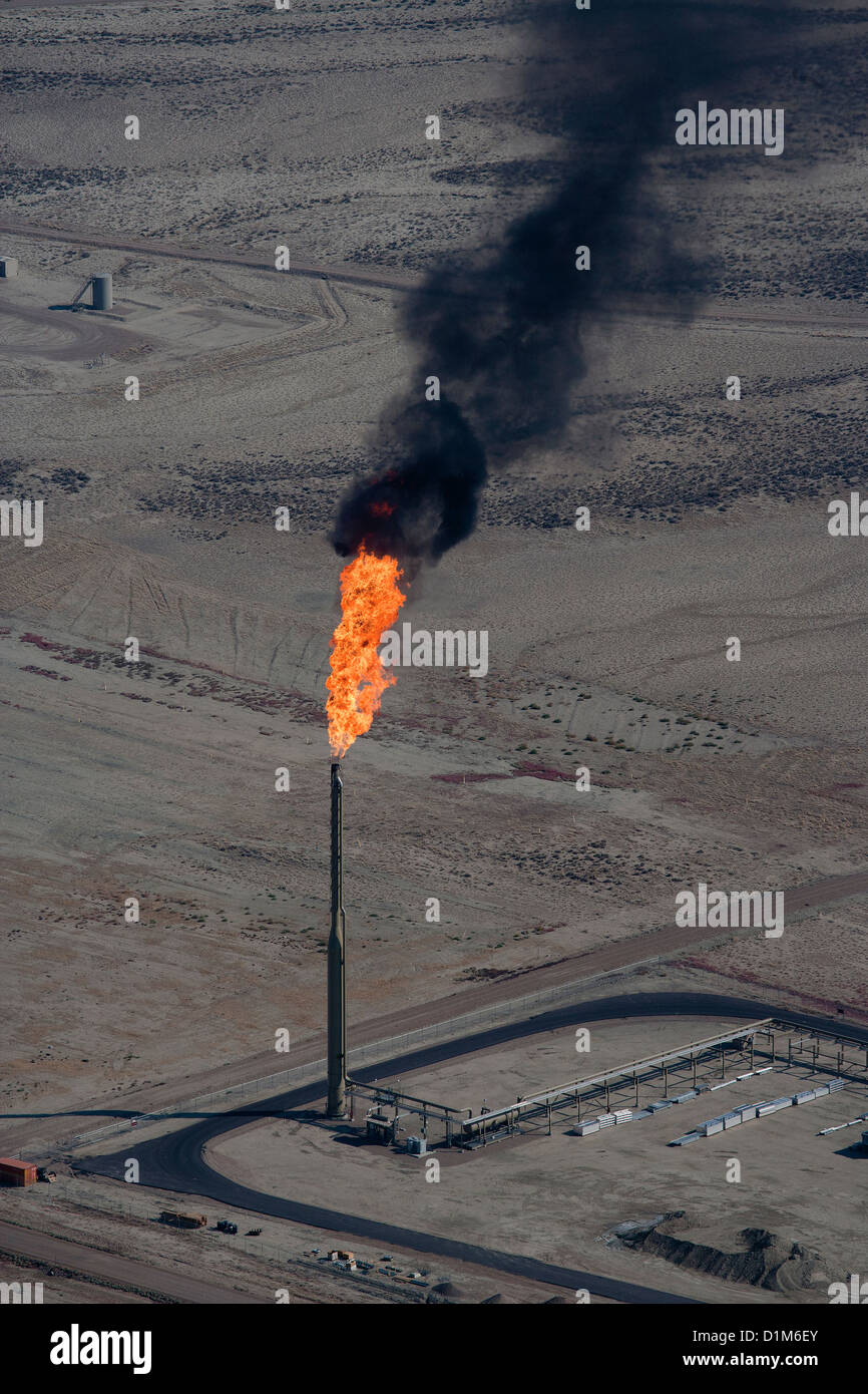Fotografia aerea del gas naturale flare Wyoming meridionale Foto Stock