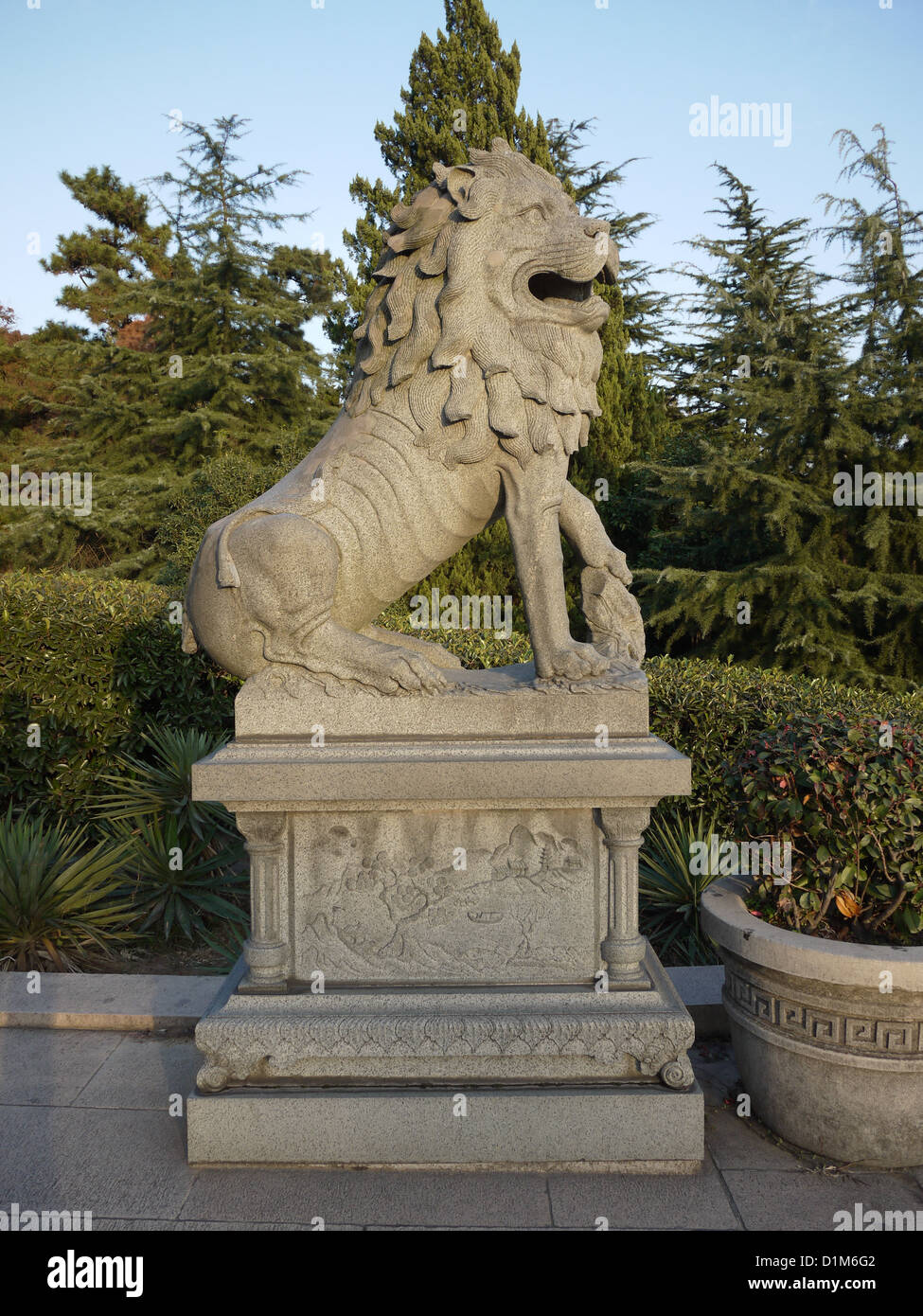 Cinese statua lion dr mausoleo di Sun Yat Sen tomba Foto Stock