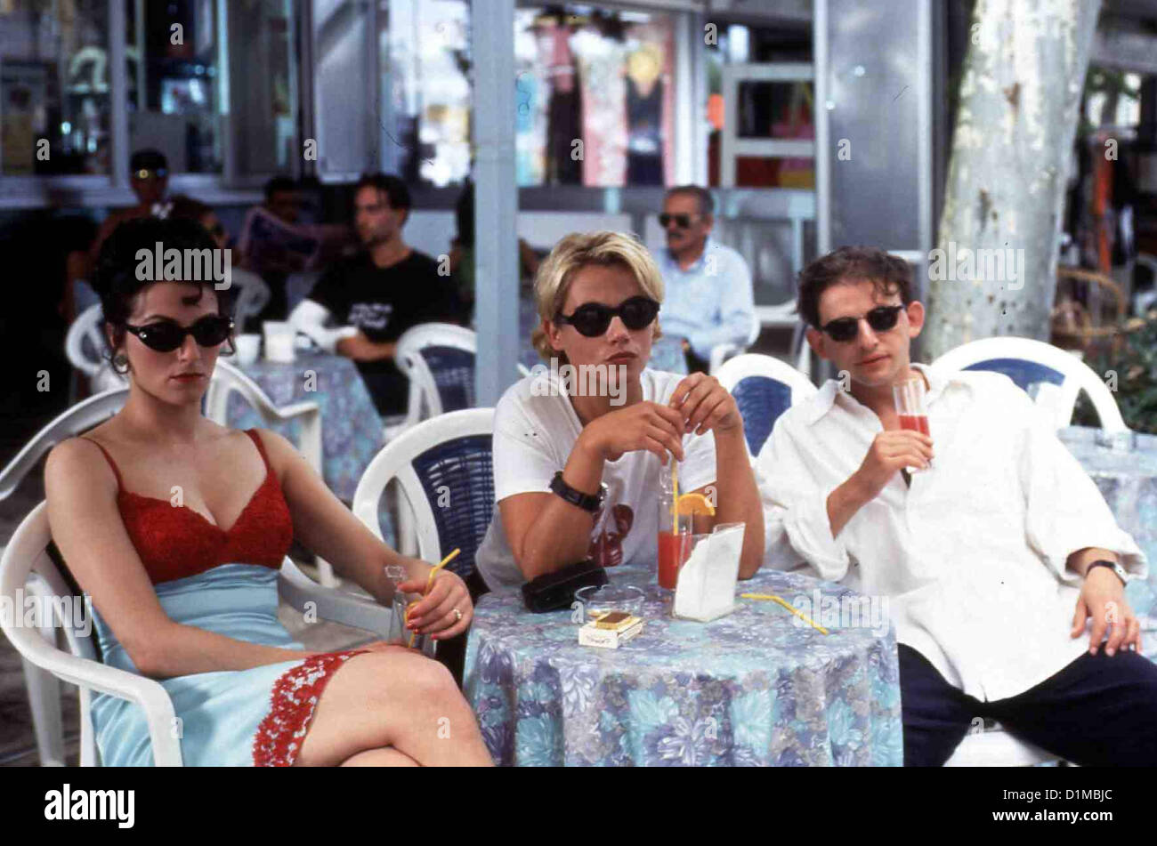 Frauen Luegen Nicht Frauen Lügen Nicht Martina Gedeck, Jennifer Nitsch, Dominique Horwitz Nun folgt ein reger Briefwechsel Foto Stock