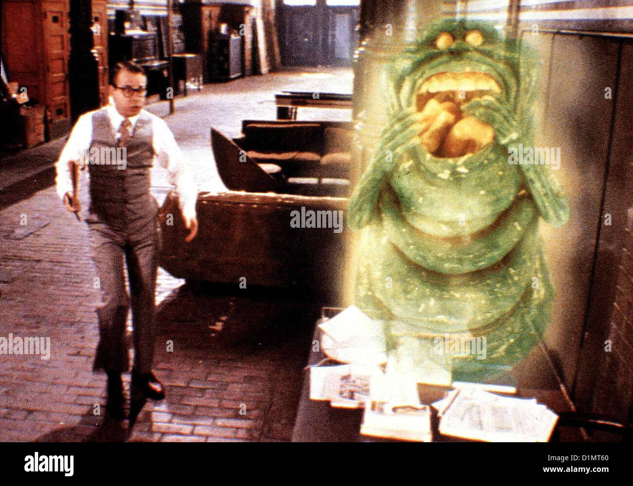 Ghostbusters 2 Ghostbusters Ii. Rick Moranis Als in New York wieder auftauchen Geister, geht Louis Tully (Rick Moranis) mit Foto Stock