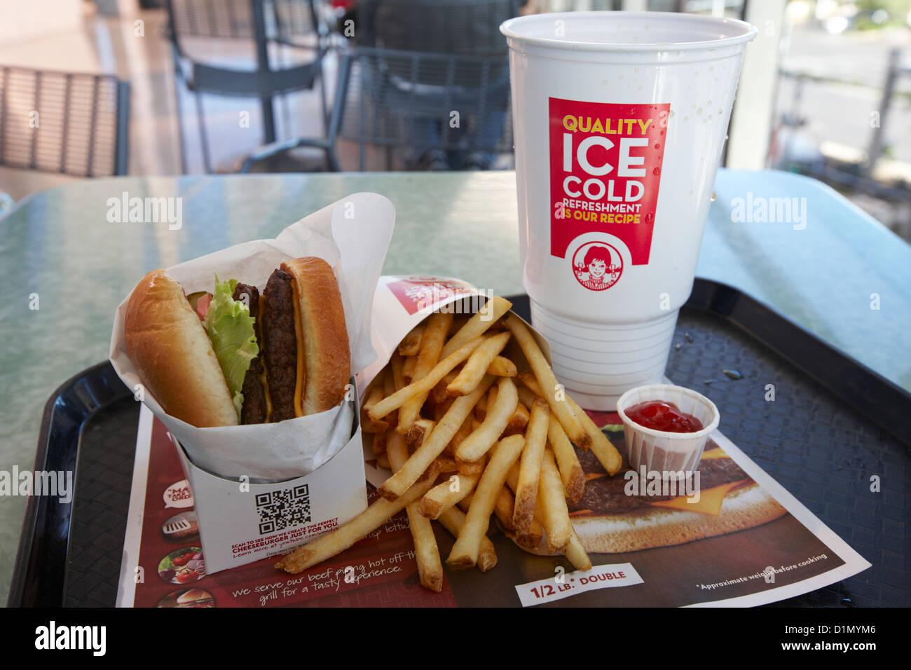 Grandi wendys burger pasto con grandi bere e patatine fritte Las Vegas Nevada USA Foto Stock