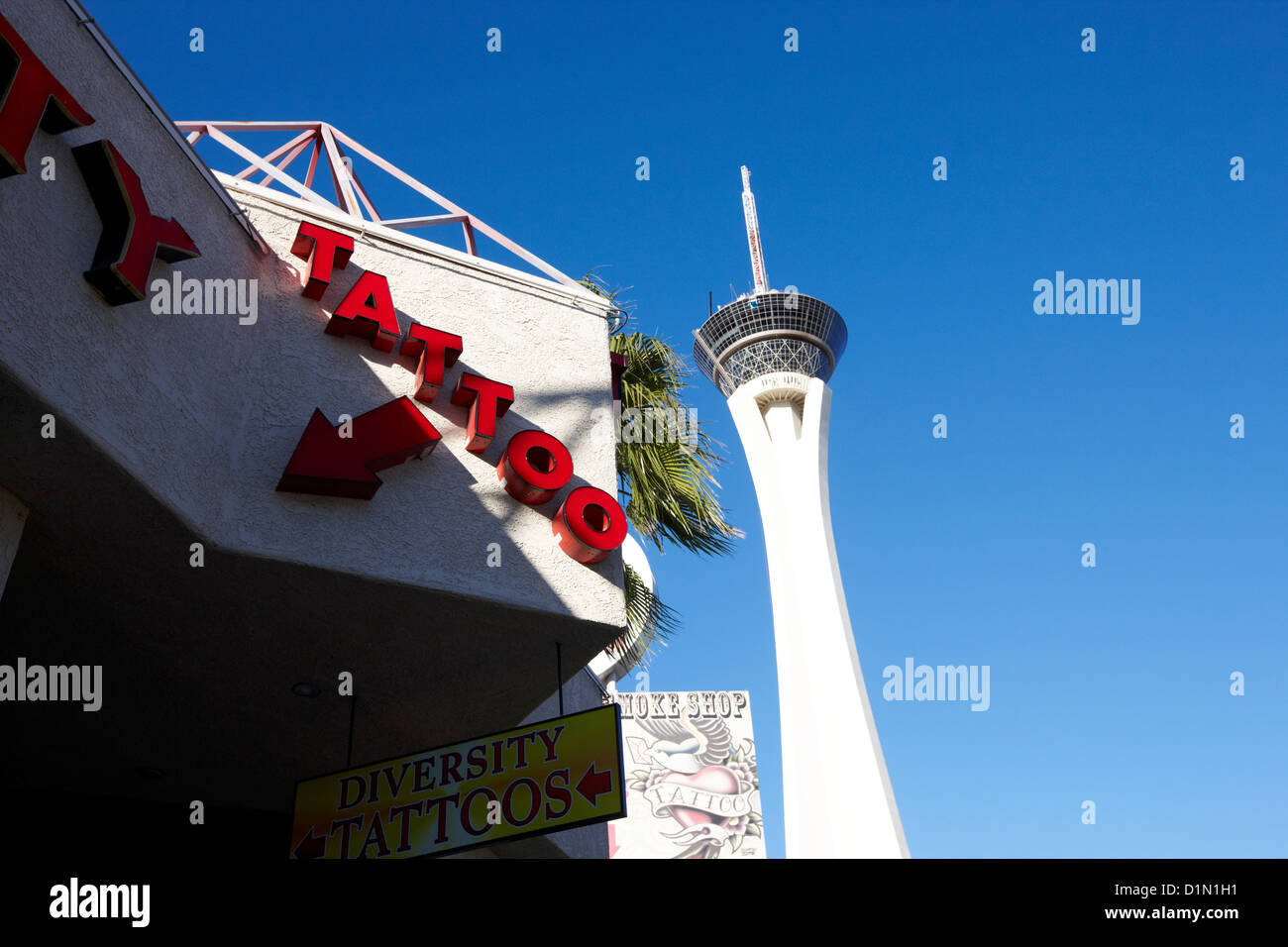 Salotto tattoo vicino al Stratosphere Tower Hotel and Casino Las Vegas Nevada USA Foto Stock