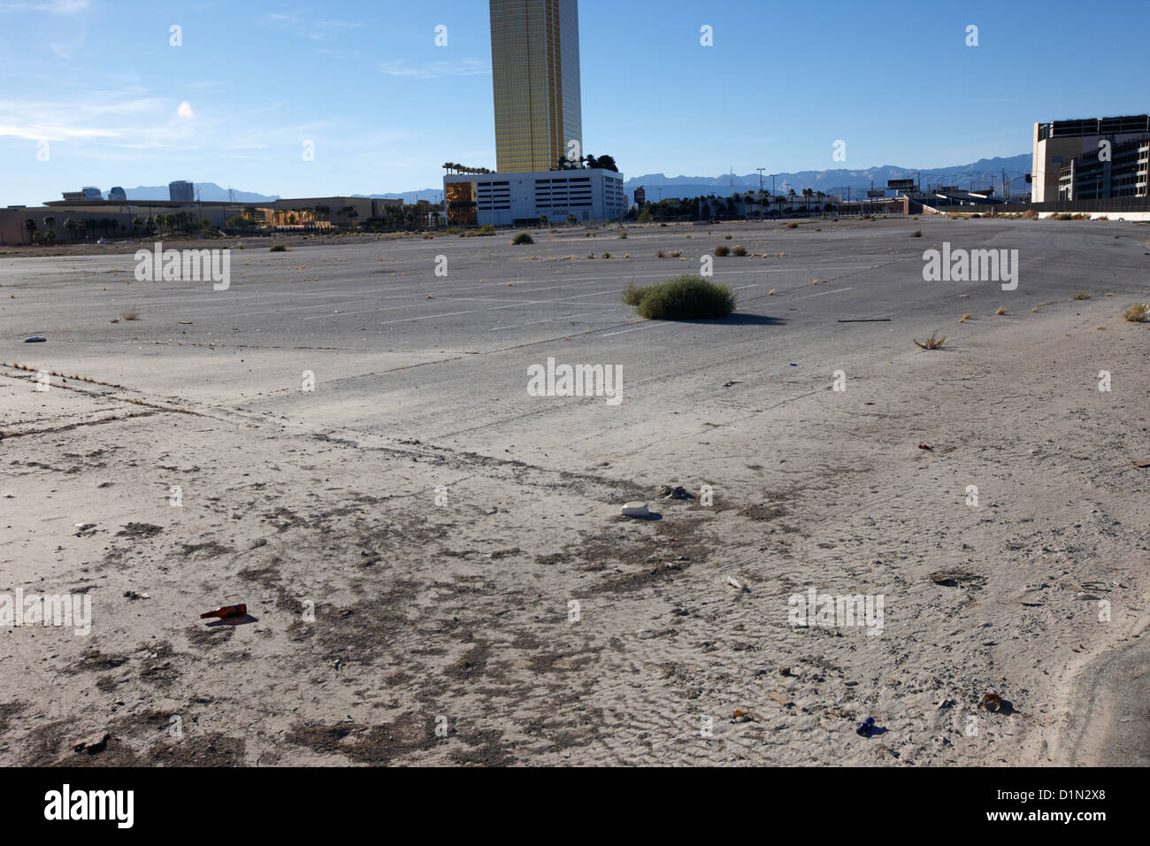 Las Vegas plaza vuoto vacante inutilizzata molto sulla Strip di Las Vegas Nevada USA Foto Stock
