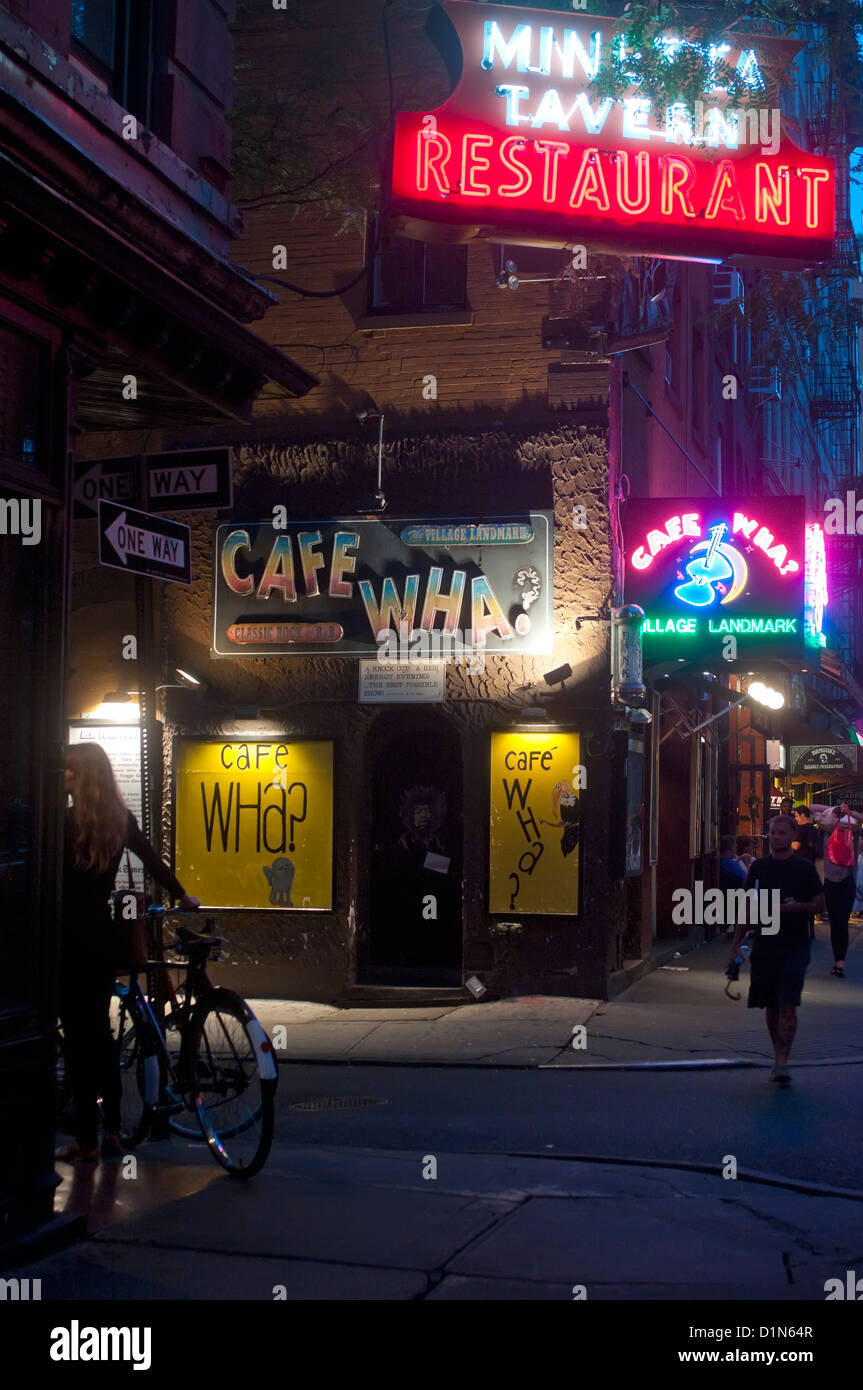 Il Cafe Wha? E Minetta Tavern lungo MacDougal Street nel Greenwich Village Foto Stock Il Cafe Wha? E Minetta Tavern lungo MacDougal Street nel Greenwich Village Foto Stock