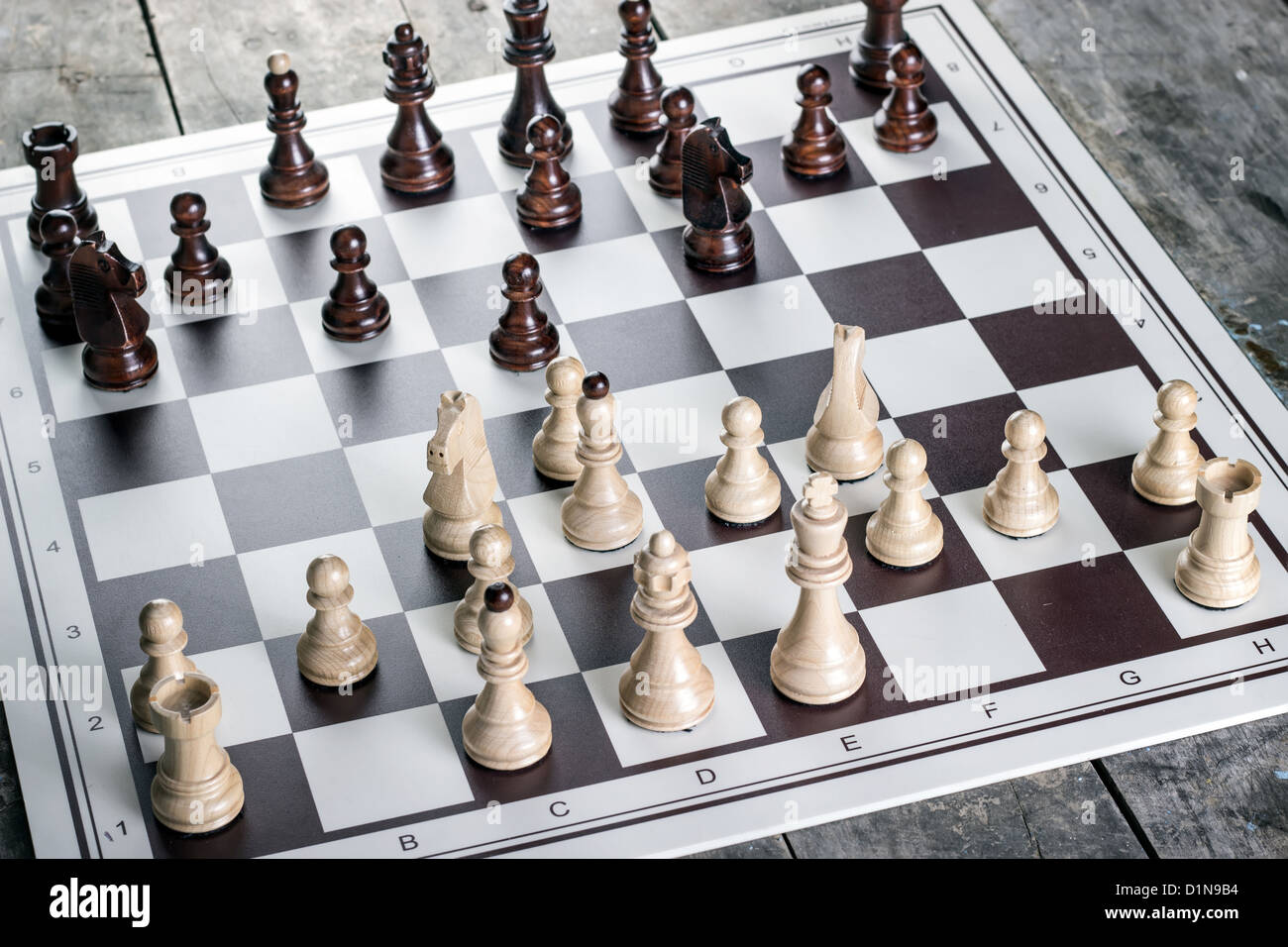 Gioco di scacchi, del differenziale con la messa a fuoco e lo spazio di copia Foto Stock