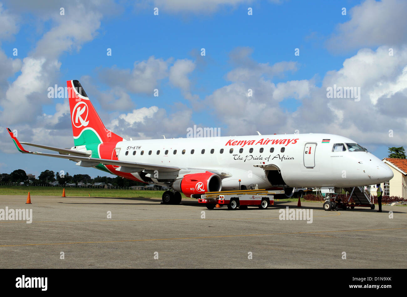 Kenya Airways piano, aeroporto di Malindi, Kenya, Africa orientale Foto Stock
