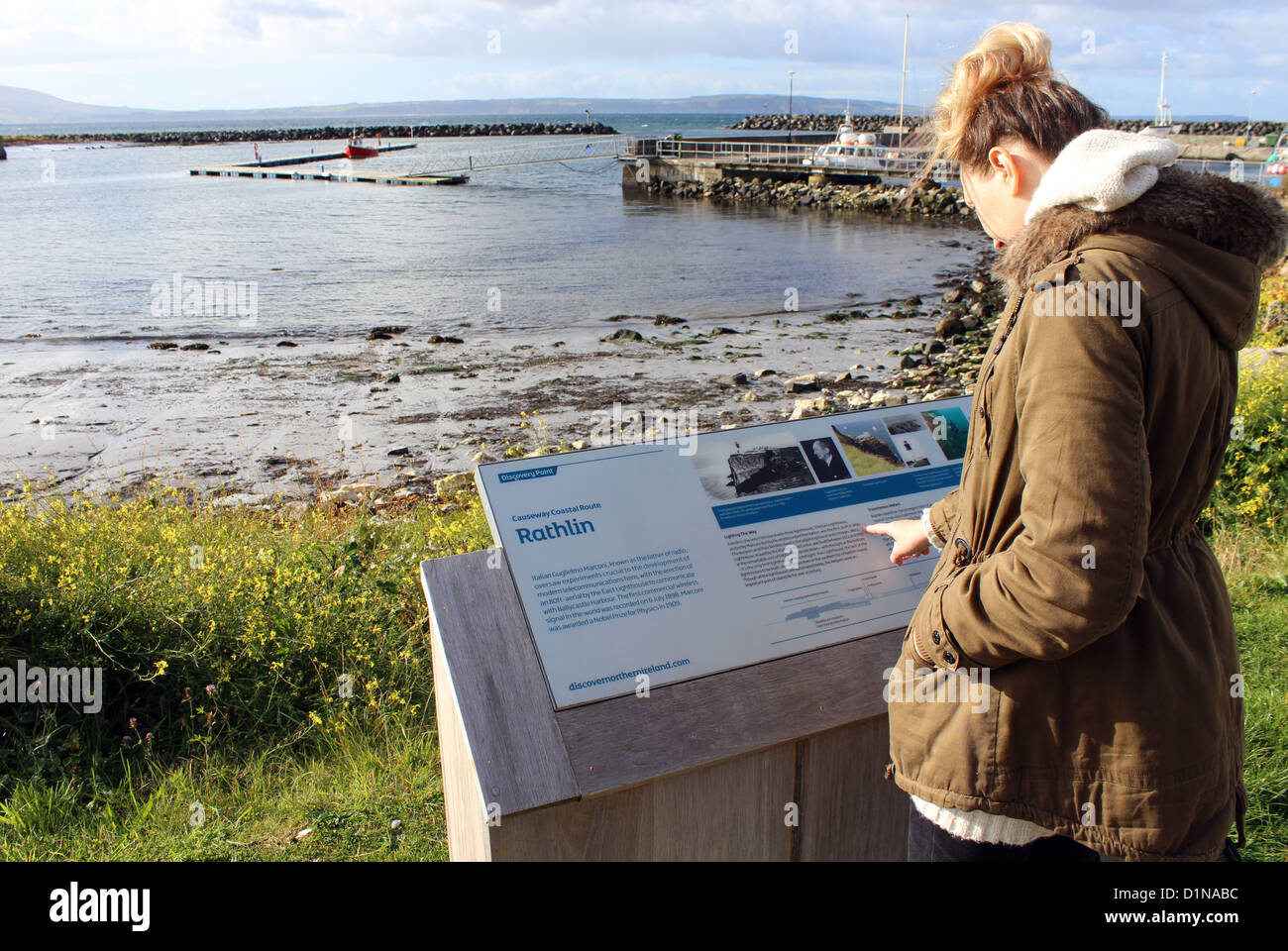 Isola di Rathlin information board, County Antrim, Irlanda del Nord Foto Stock